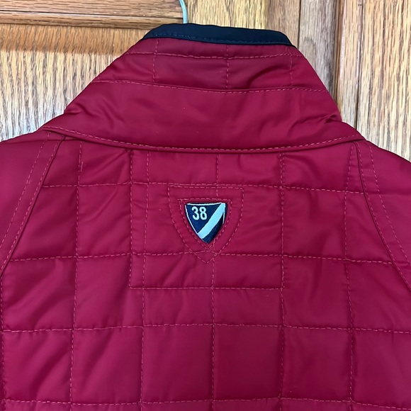 Daniel Cremiuex red vest.  Size XL - Picture 6 of 12